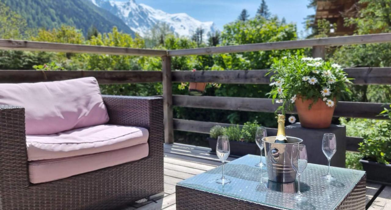 Falcon With Hot Tub - In A Great Location! Chalé *